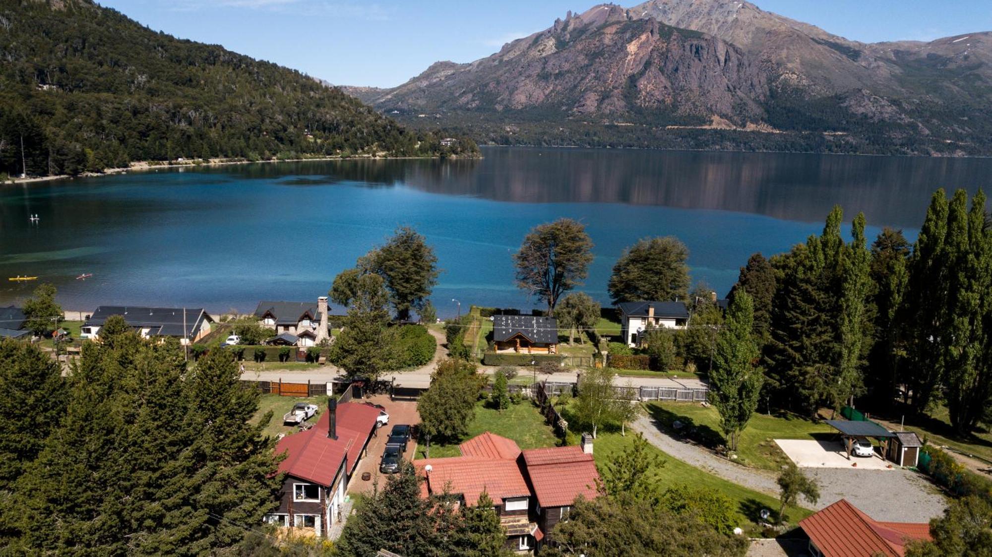 Indomito Hostel Сан-Карлос-де-Барілоче Екстер'єр фото